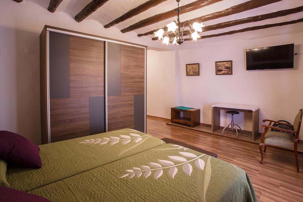 B&B Casa Forcada Enate Bagian luar foto